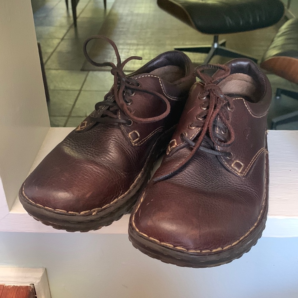 Born beautiful leather shoes